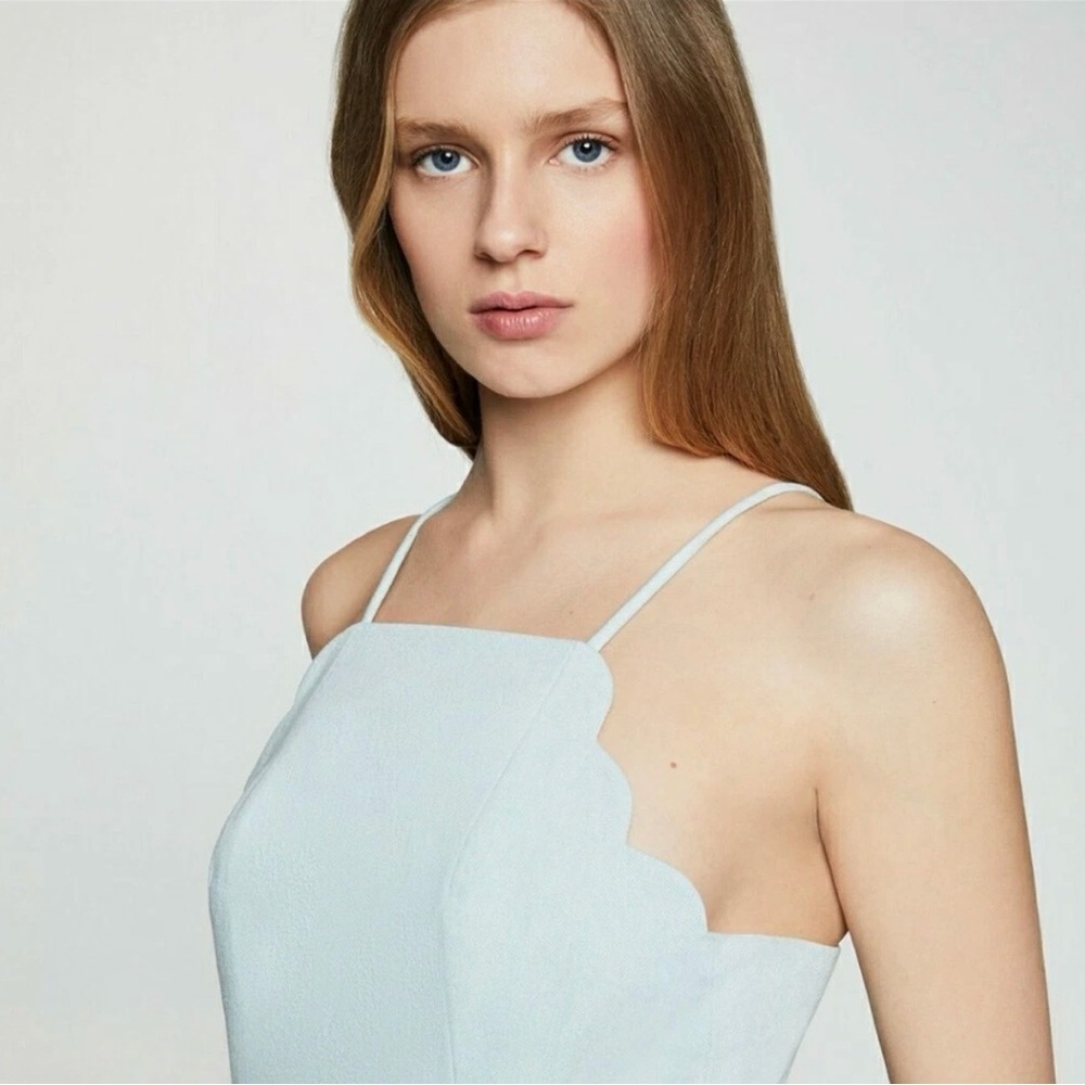 BCBGeneration Scalloped Denim Jumpsuit in Illusion White (Light Blue), SZ 2 NWT - Picture 5 of 8